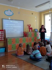 Spotkanie przedszkolaków z pisarką
